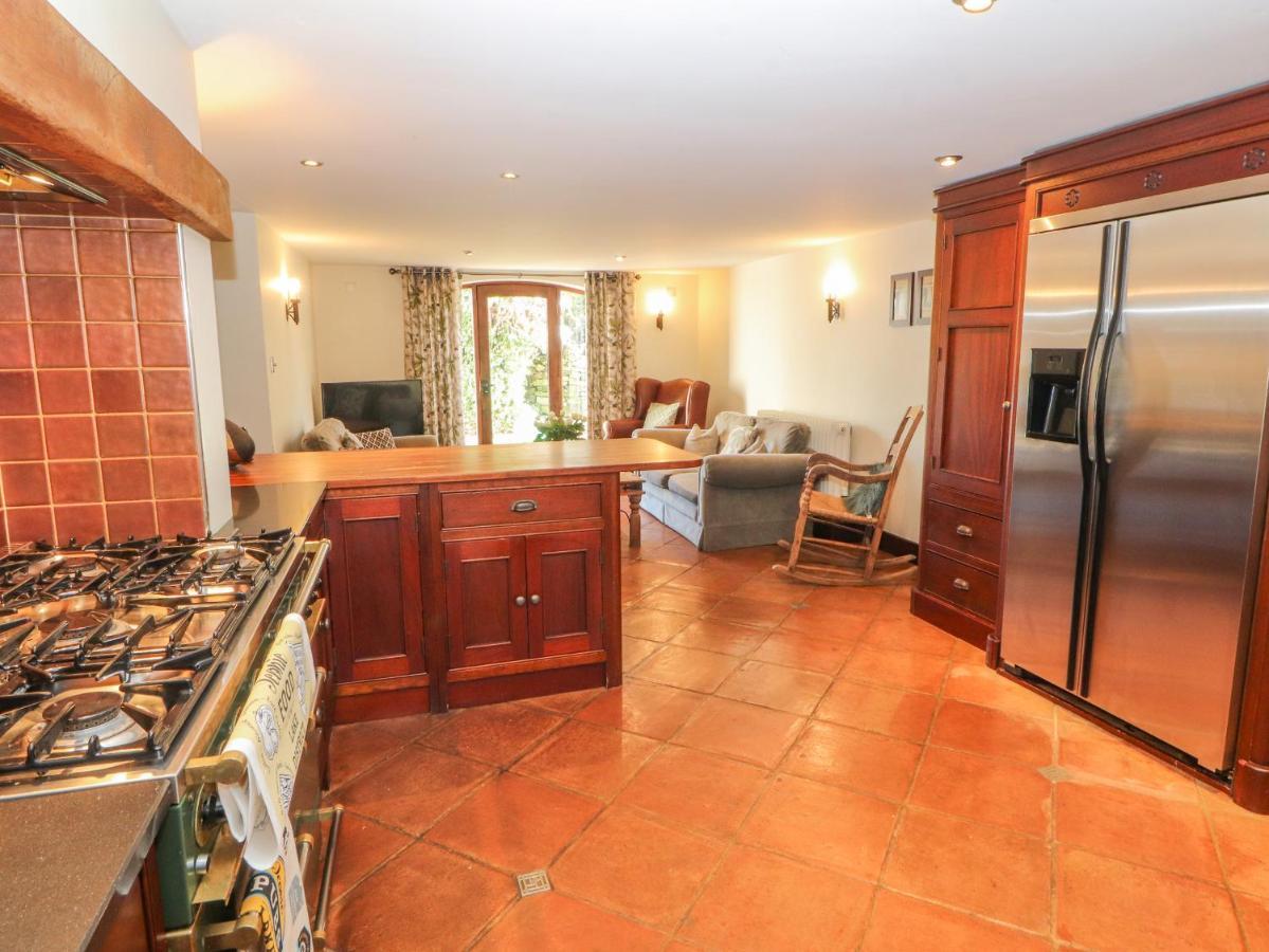 Clerk Beck Cottage Ulverston Extérieur photo