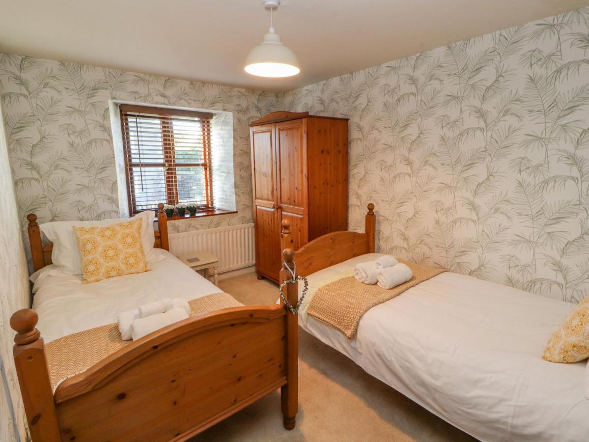 Clerk Beck Cottage Ulverston Extérieur photo